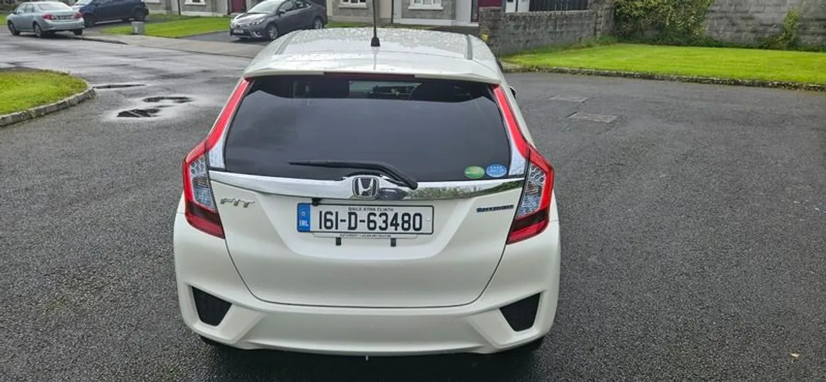 2016 Honda Fit - Image 4