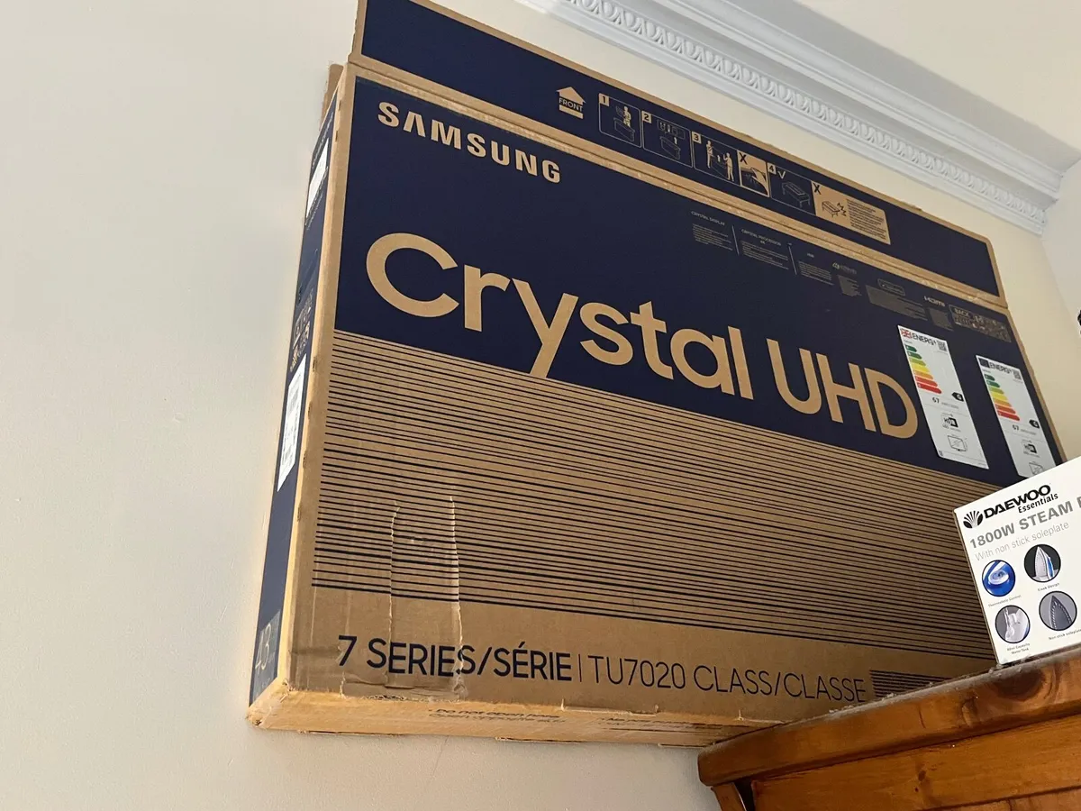 Tv Samsung 43 inches crystal UHD - Image 3
