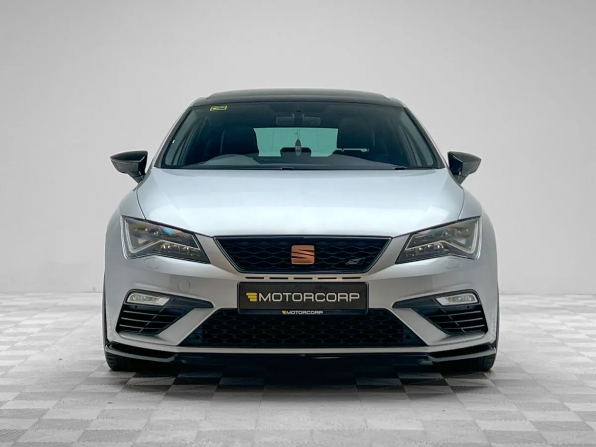 SEAT Leon CUPRA 290 2.0TSI DSG *PAN ROOF* - Image 2