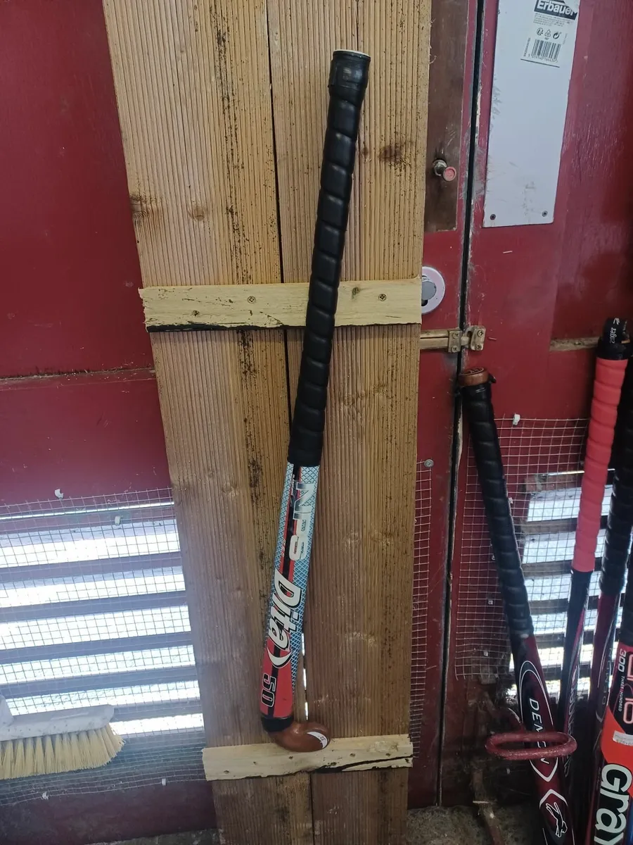 Hockey sticks - Image 4