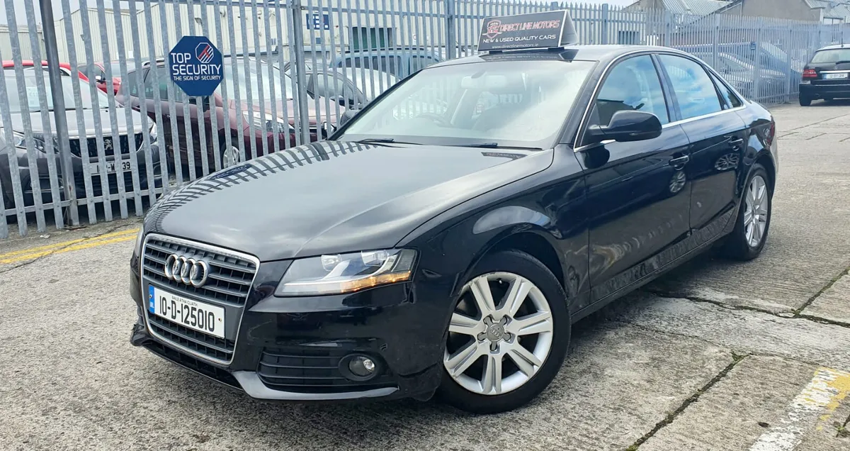 2010 Audi A4 Manual | Leather Seats - Image 2