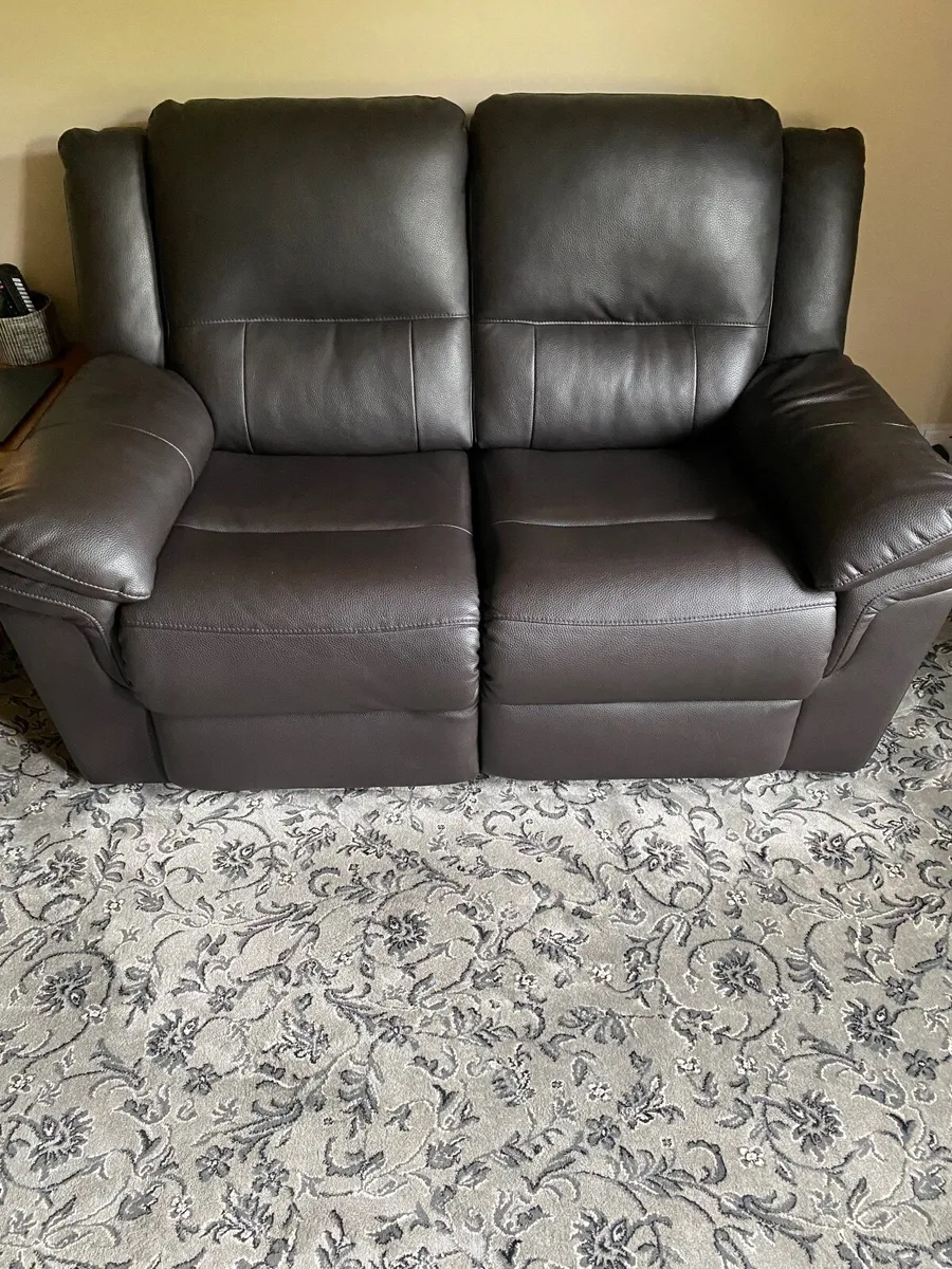 2 recliner sofas ( 2 seaters) - Image 3