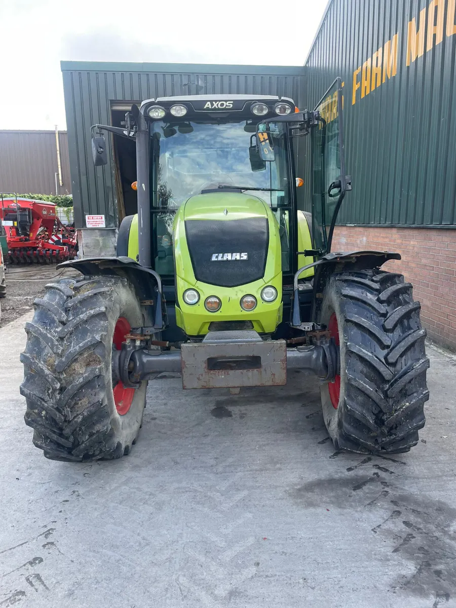 Claas 340 Axos - Image 4