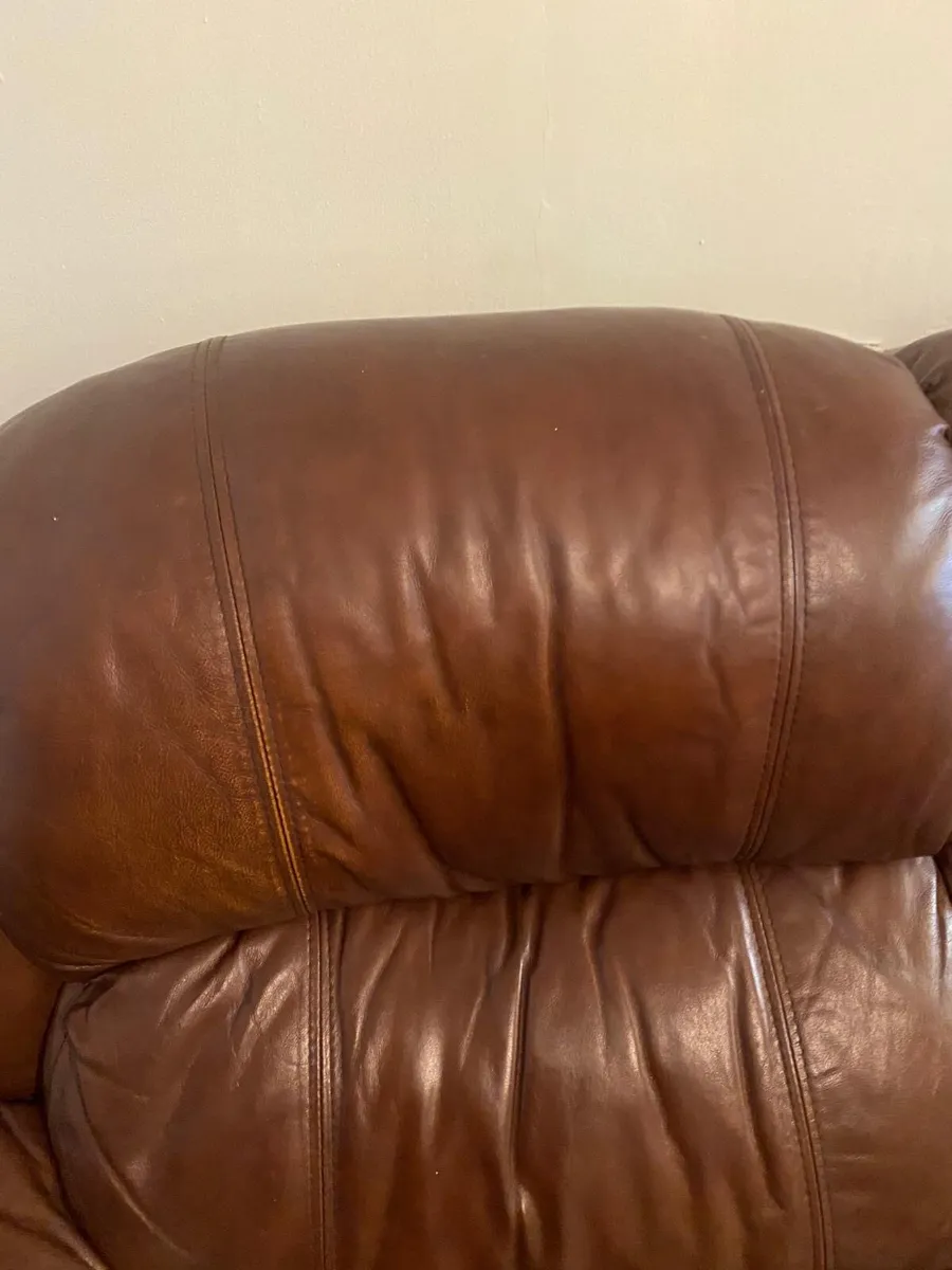 Leather recliner 3 seater couch + armchair - Image 3