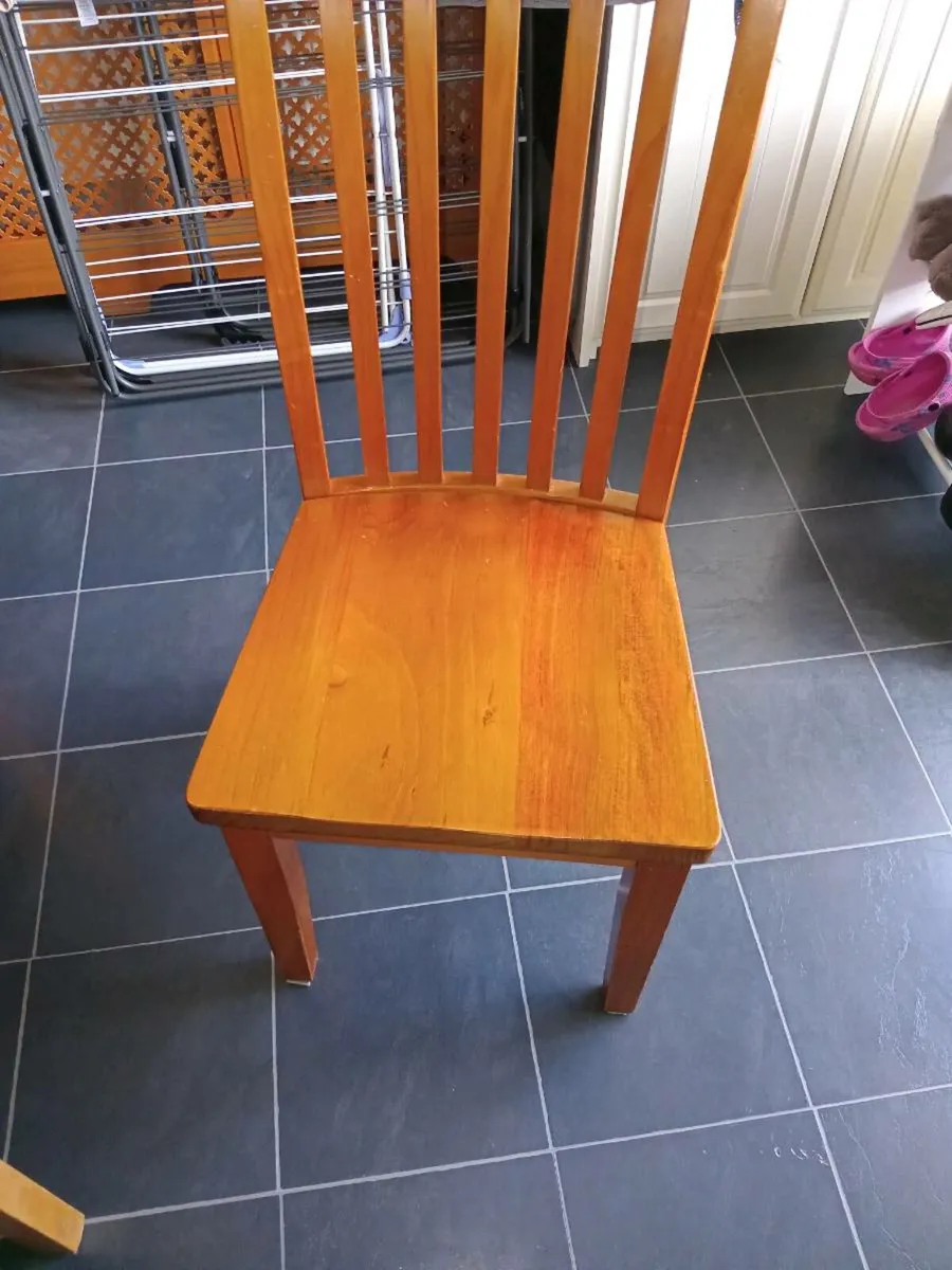 Dining Table and chairs - Image 4