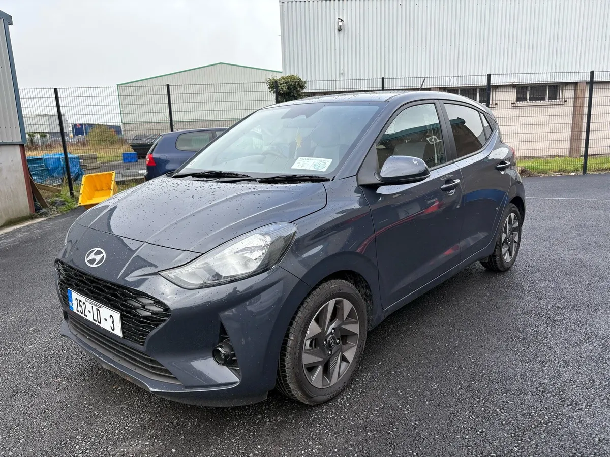 252 Hyundai i10 - Image 2