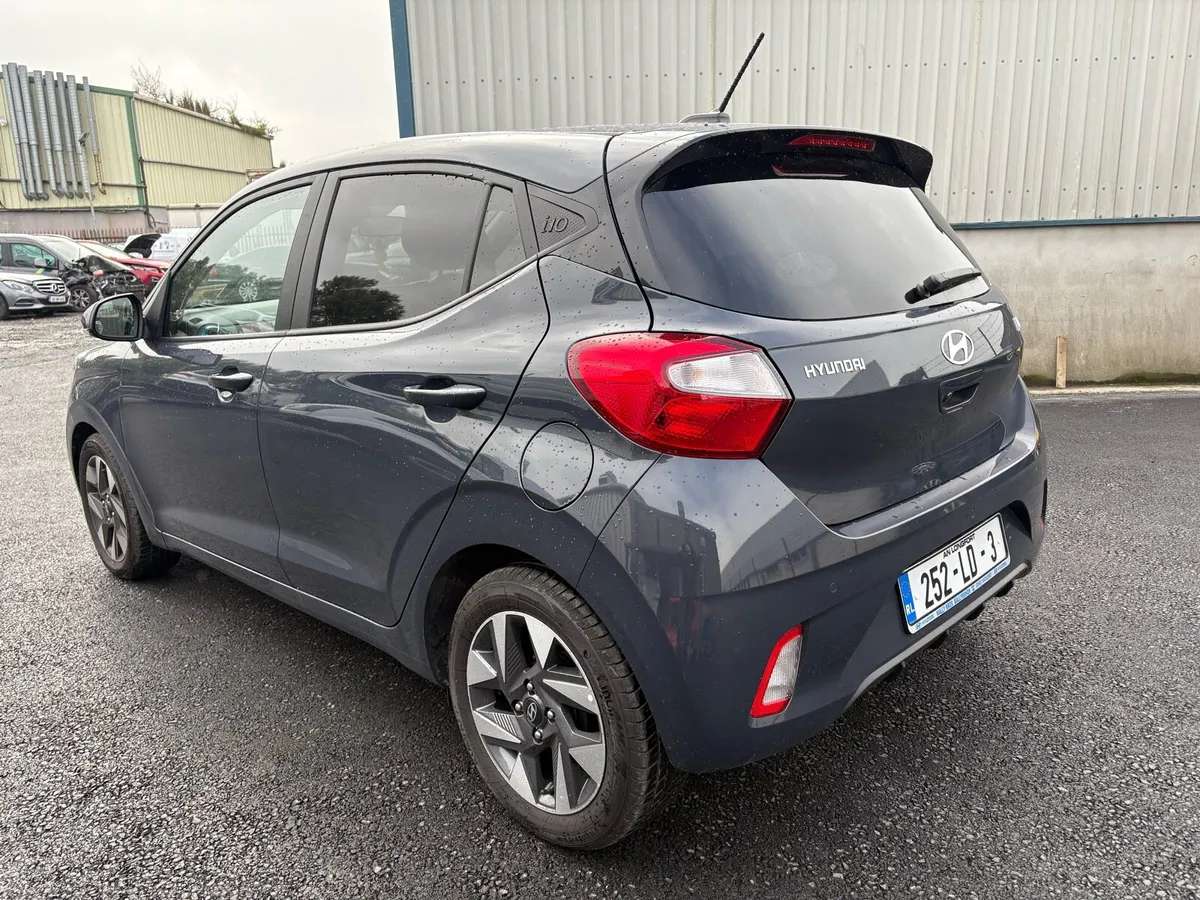 252 Hyundai i10 - Image 3