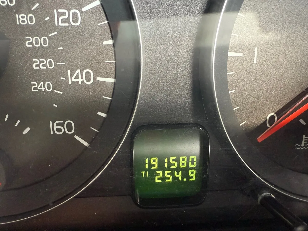 Volvo S40 2010 2.0 Diesel NCT Valid till Dec25 - Image 4