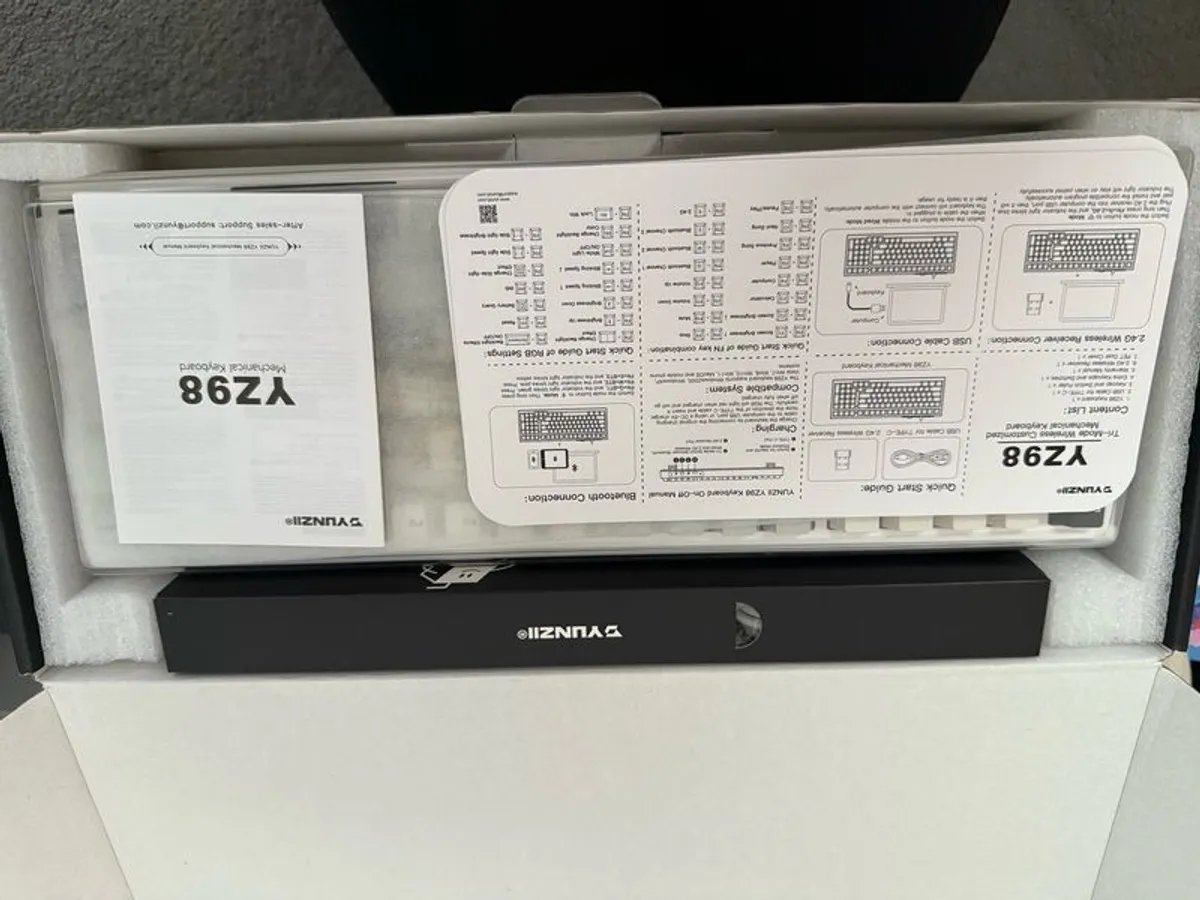Yunzii Bluetooth keyboard - Image 2
