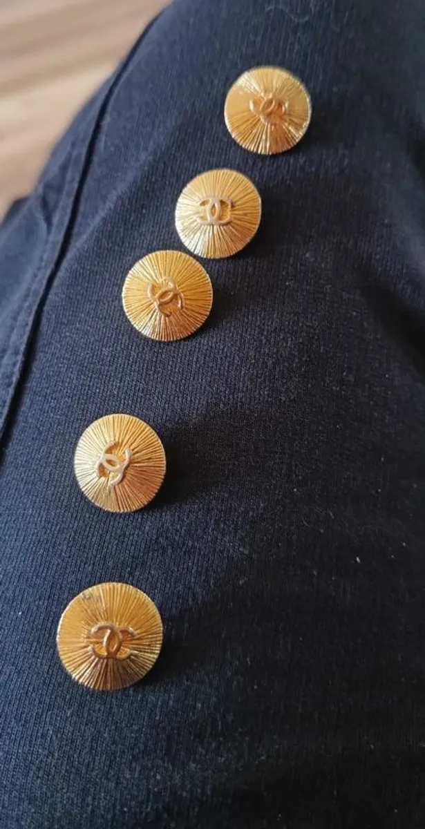Chanel buttons - Image 1
