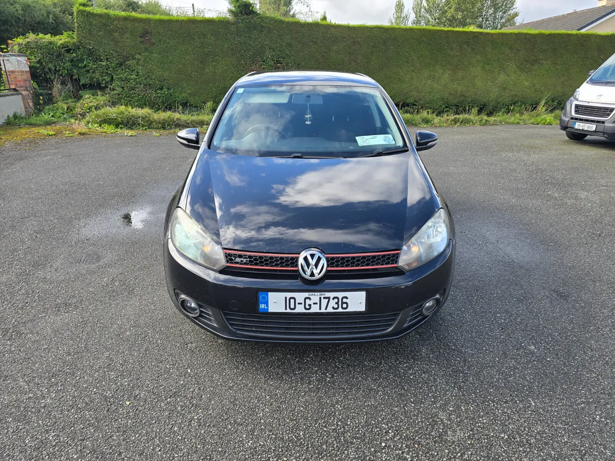 Volkswagen Golf 2010 - Image 2