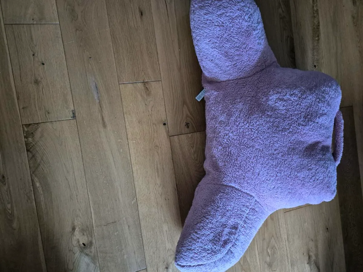 Reading cushion - Image 1