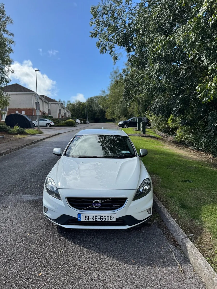 2015 Volvo V40 R-Design NCT 12/26 Tax 11/25 low km - Image 2