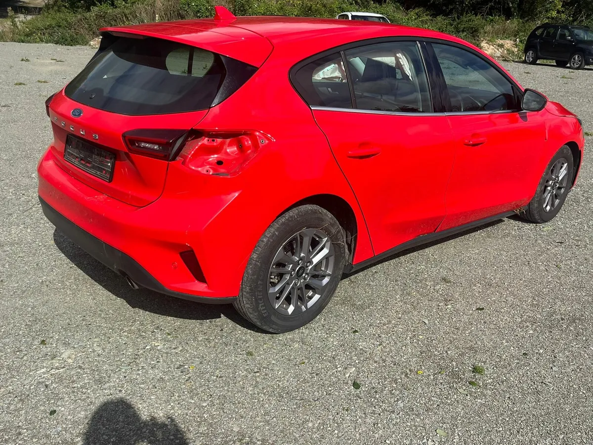 2023 Ford focus NOT RECORDED - Image 4