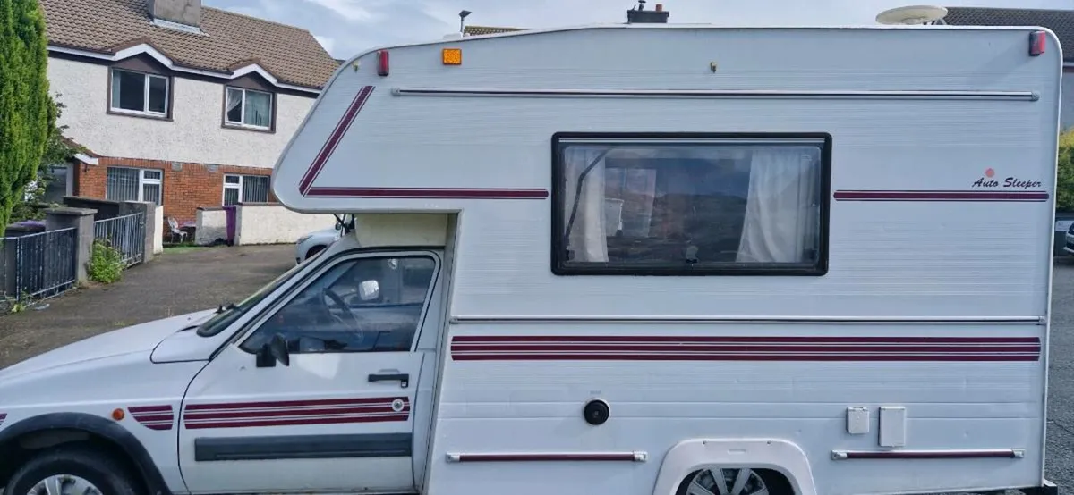 Camper van - Image 3