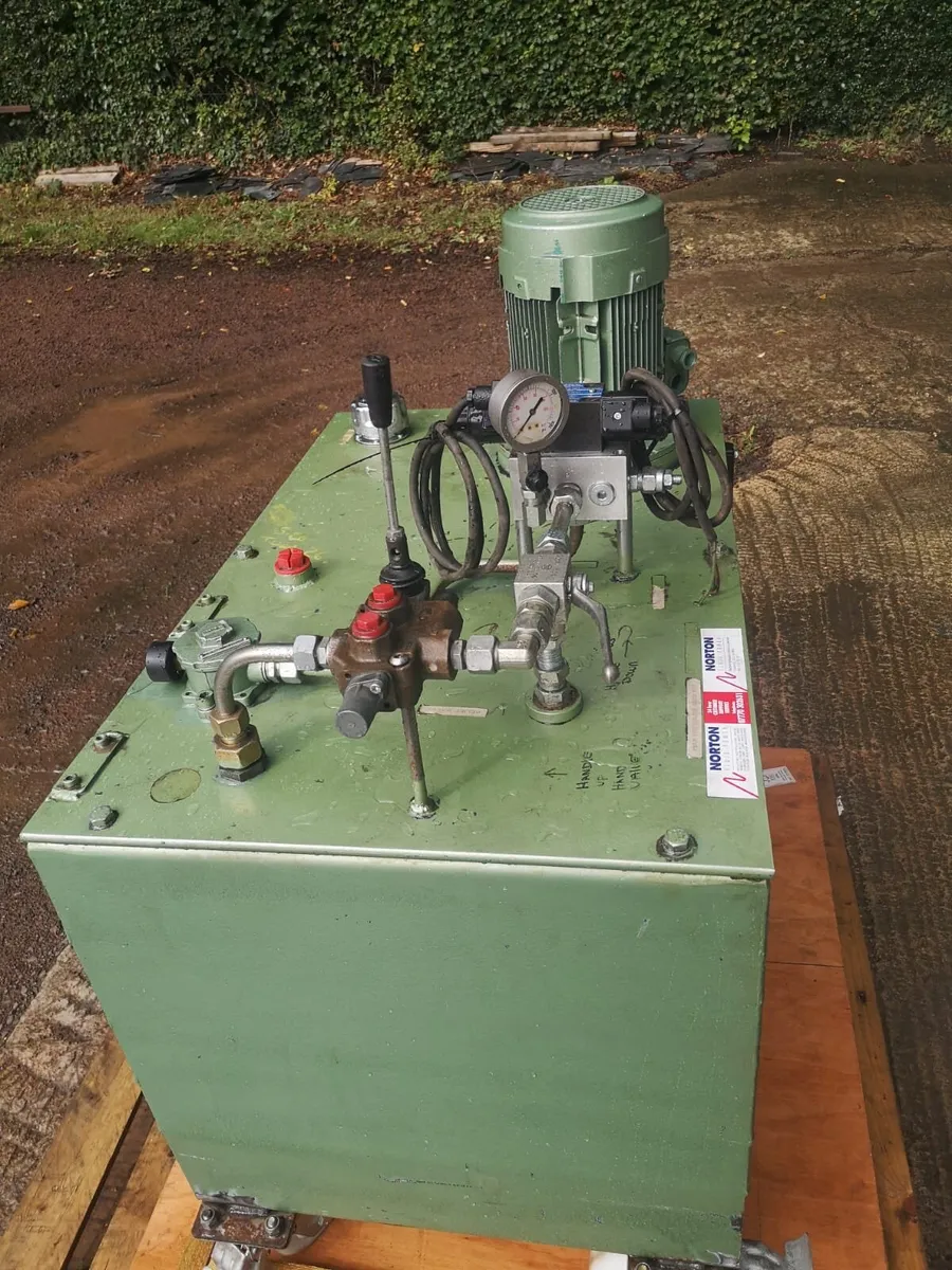 Electric hydraulic powerpack (4KW/5.5HP) - Image 2