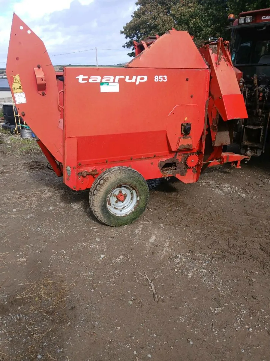 Straw blower - Image 1