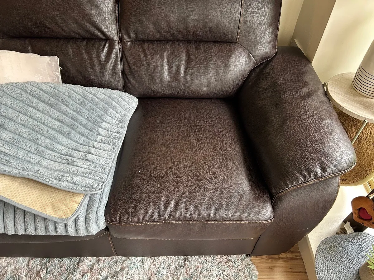 Sofa two seater - Image 4