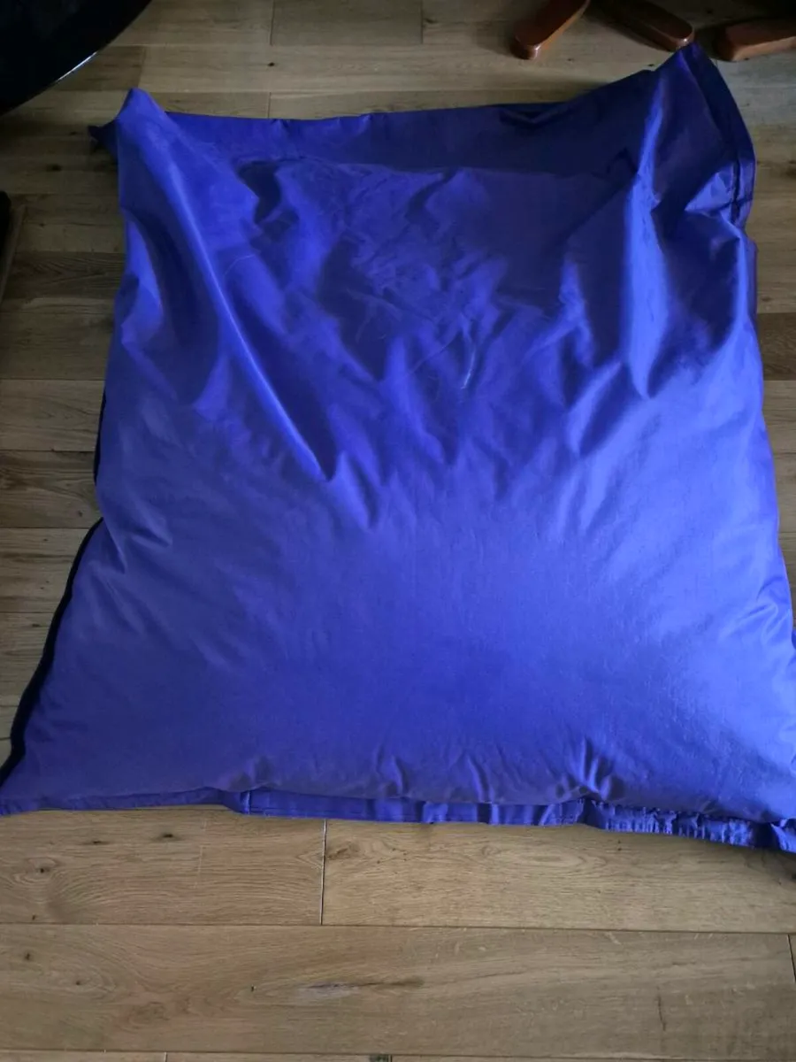 Bean bag - Image 1