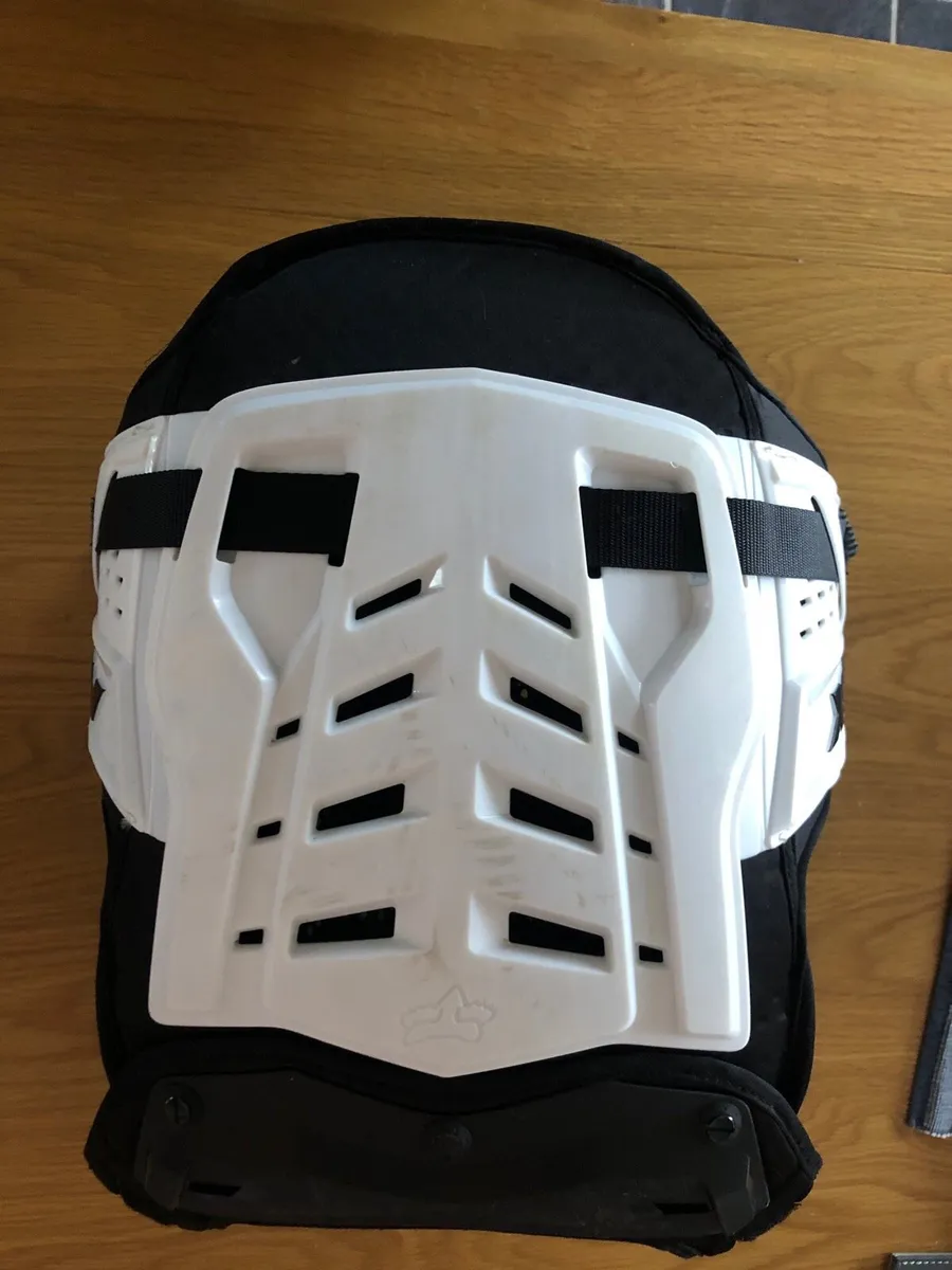 BMX MTB helmet and body protector - Image 3