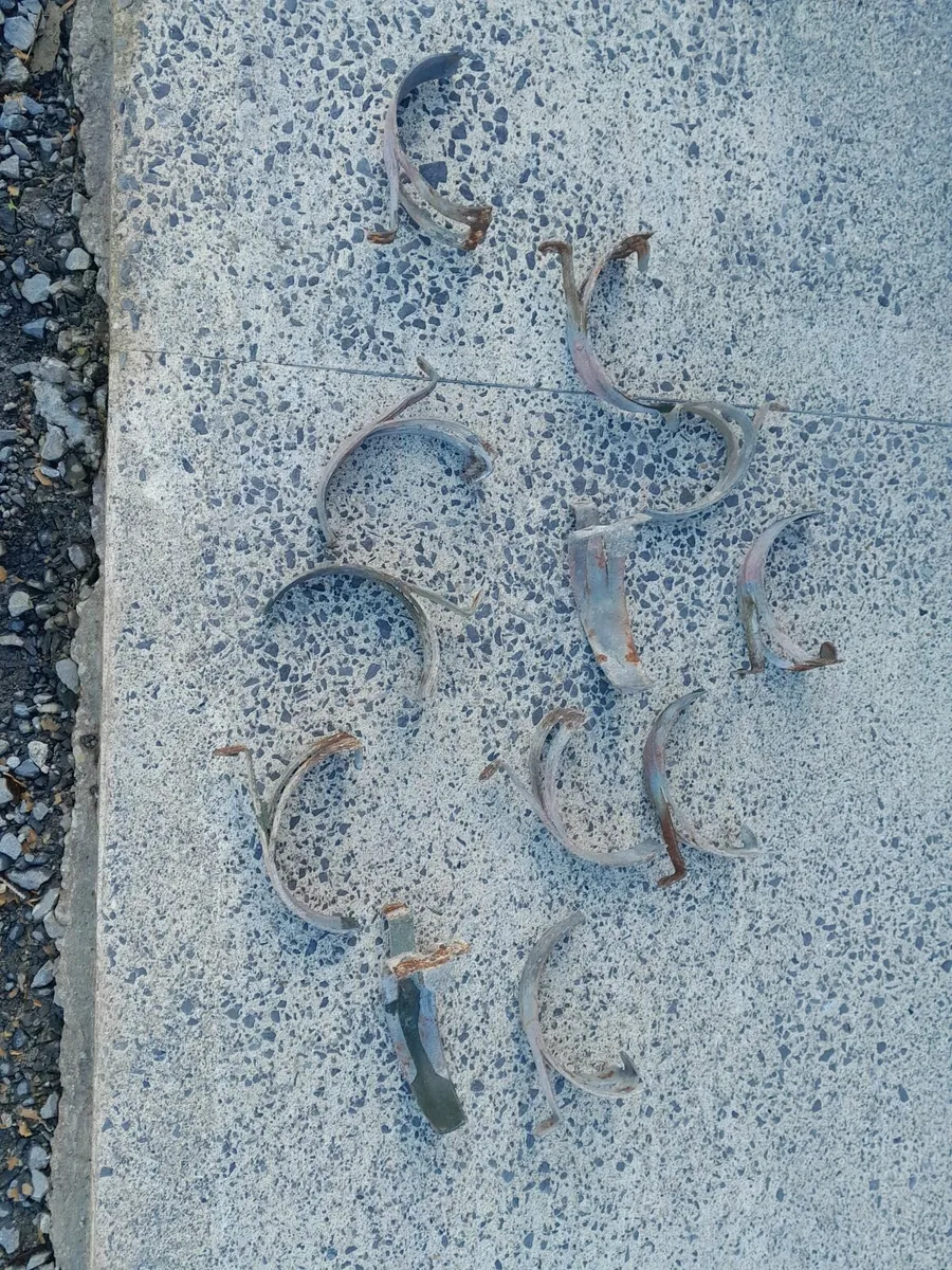 Galvanised Gutter brackets - Image 2