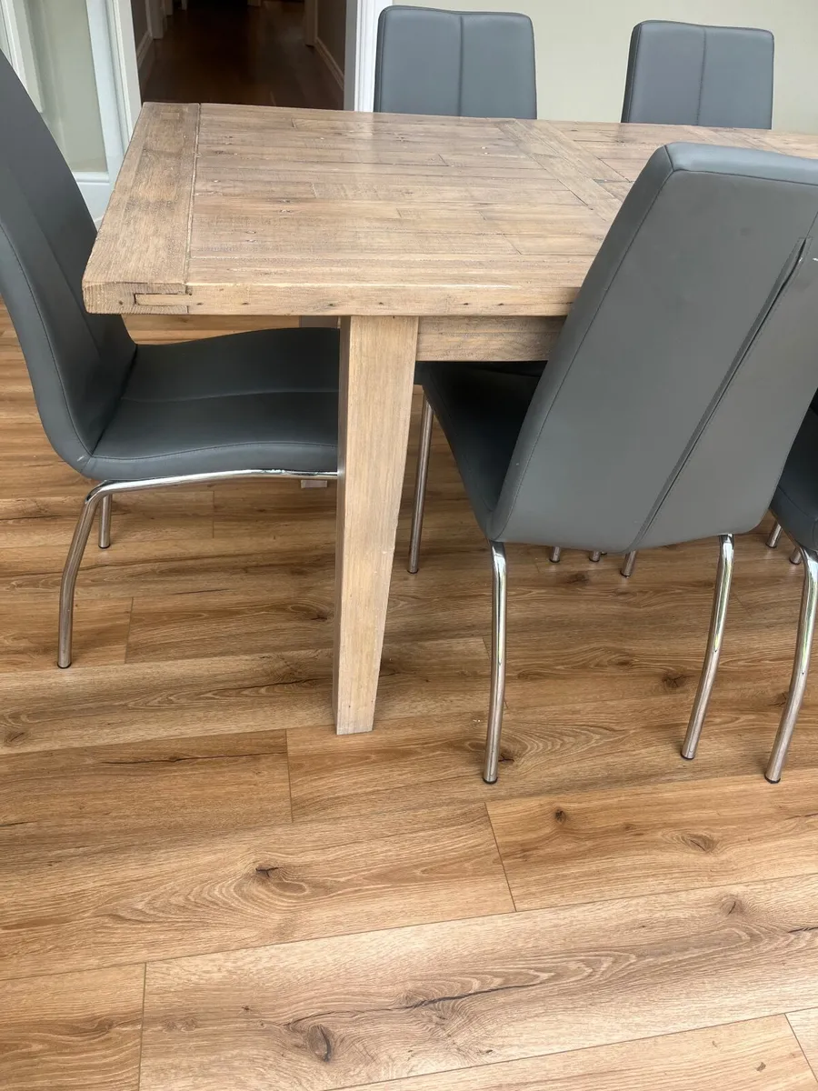 Kitchen Table - Image 2