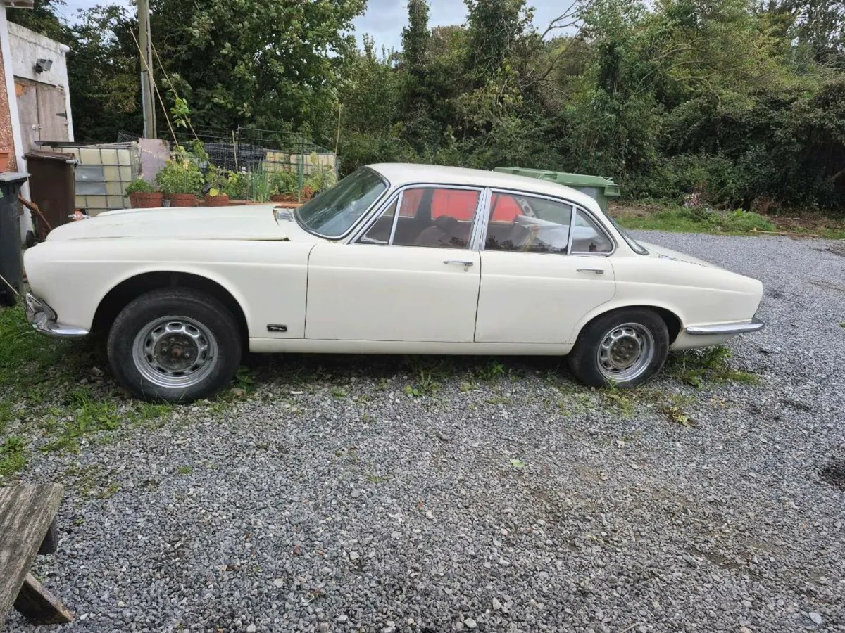 Jaguar xj12 5.3 series 1 - Image 2