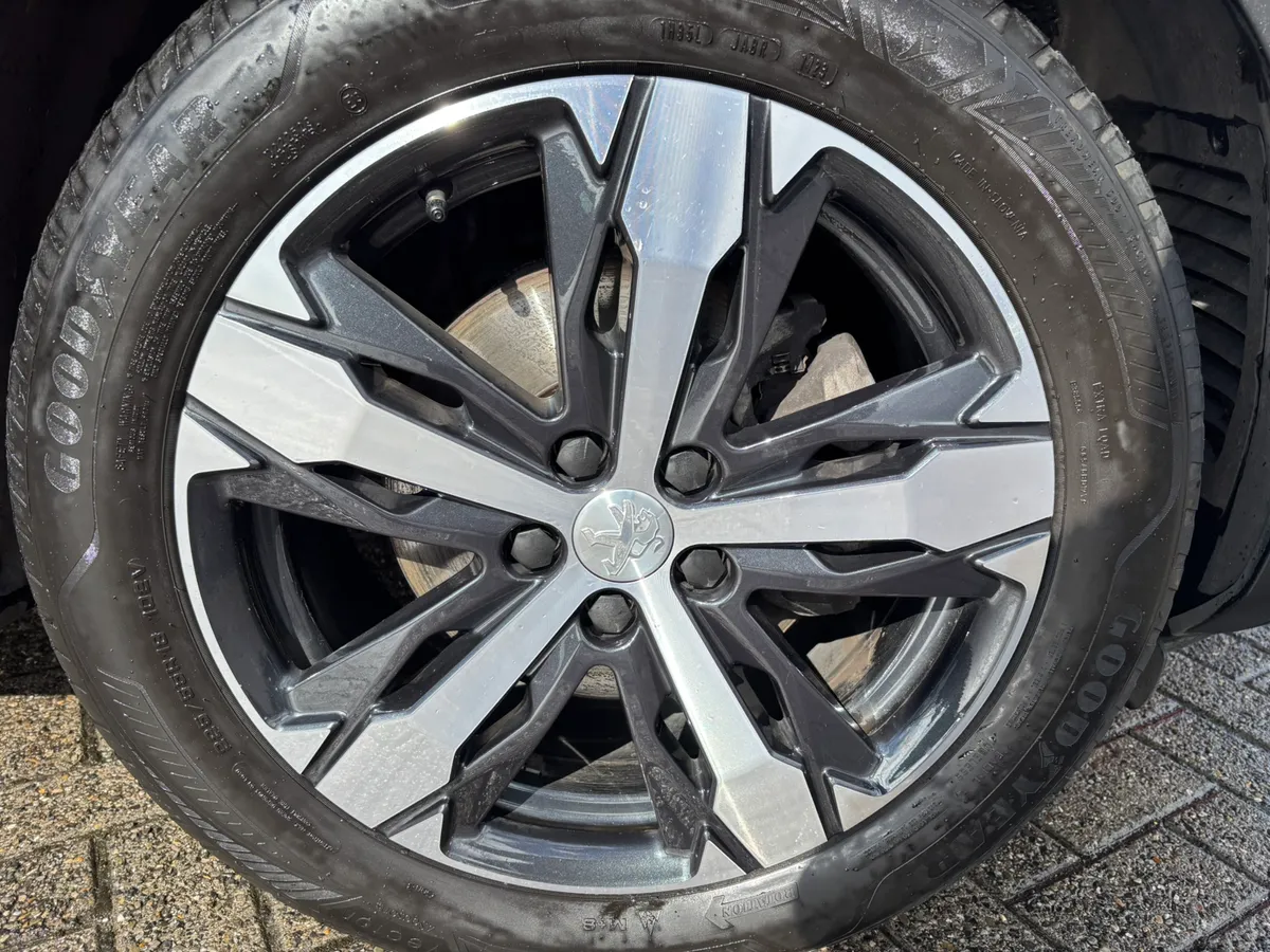2023 Peugeot 3008 GT diesel automatic - Image 4