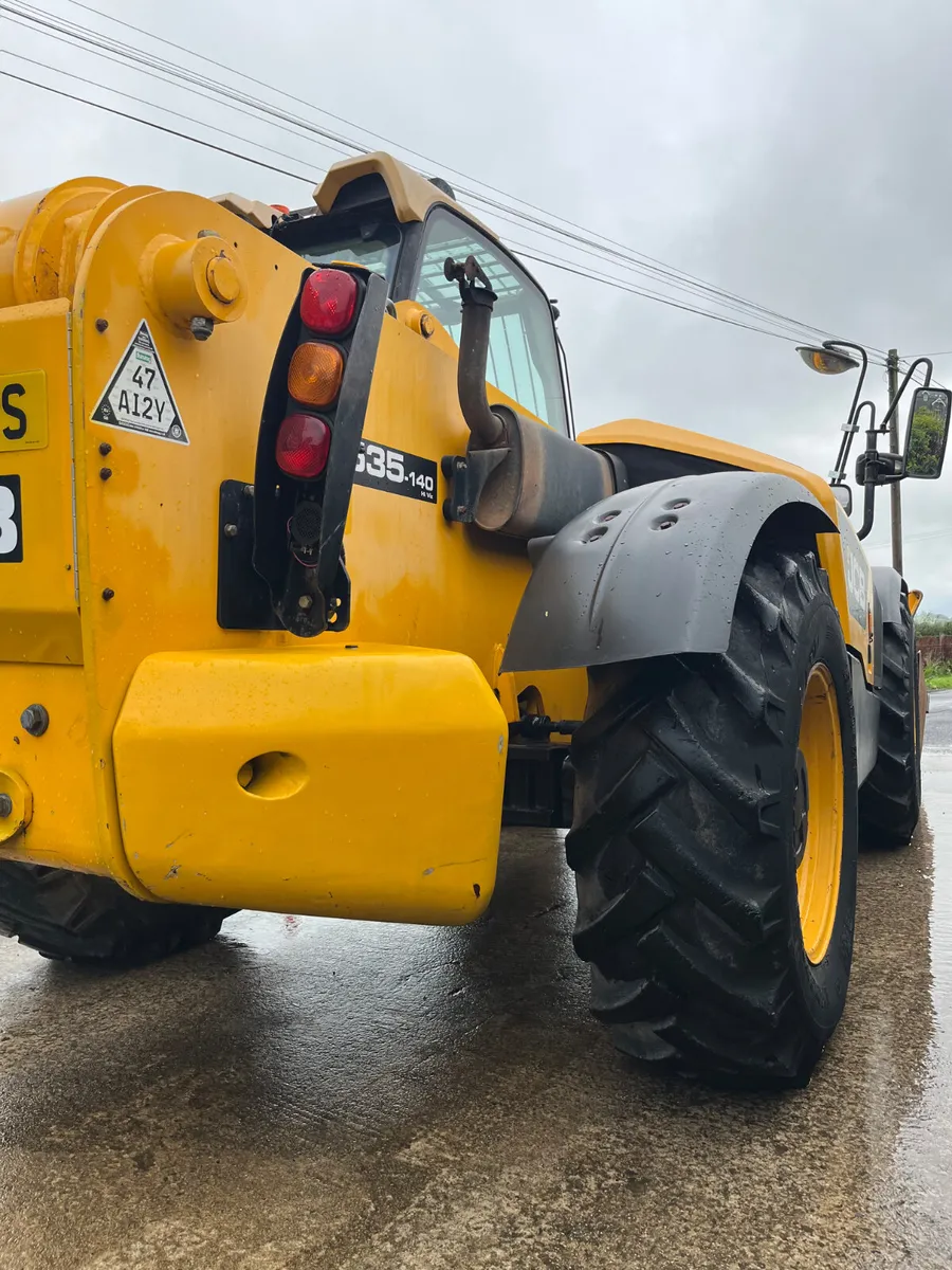 JCB - Image 4