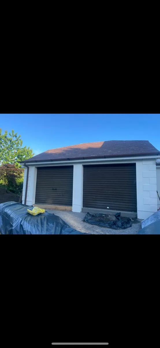 Garage doors - Image 1