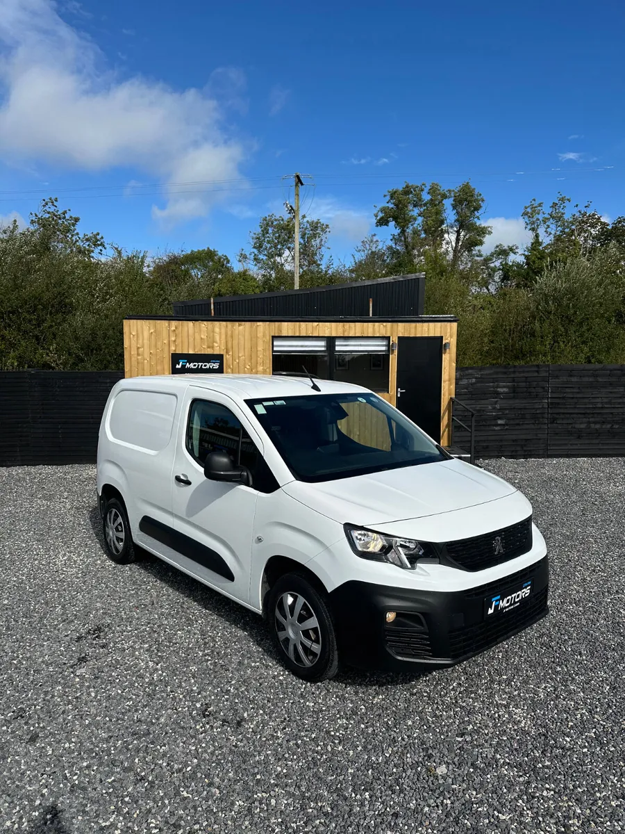 PEUGEOT PARTNER 2021 - Image 2