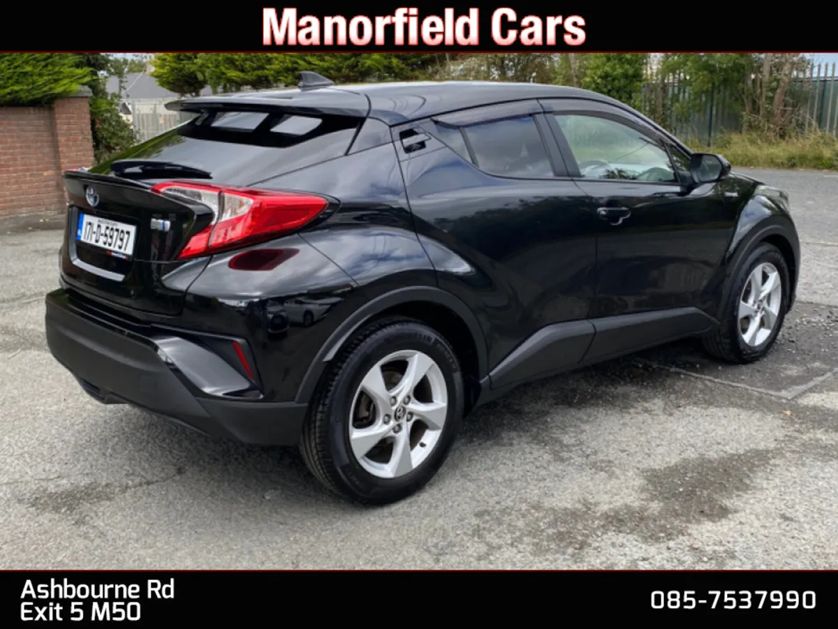 2017 Toyota C-HR 1.8 Petrol Hybrid Automatic SUV - Image 4