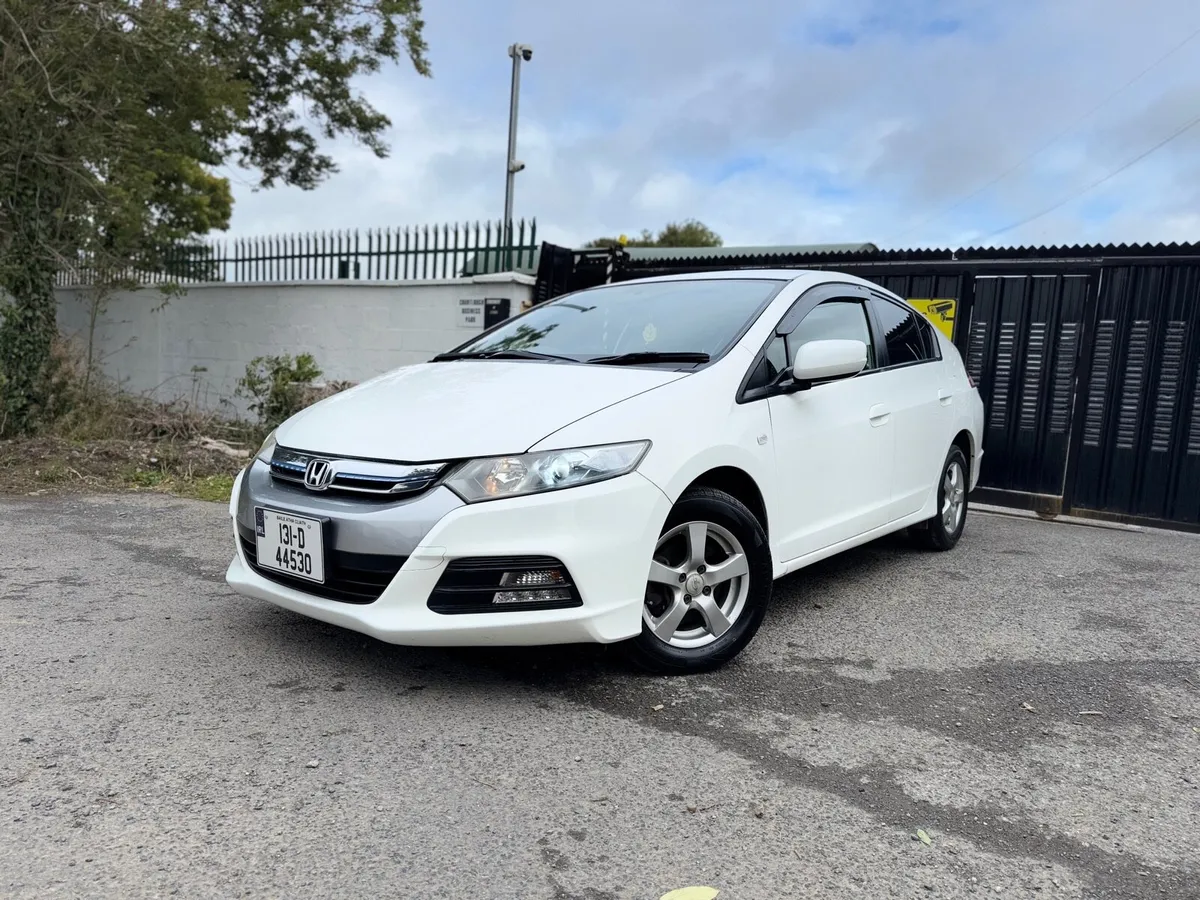 2013 HONDA INSIGHT. LOW MILEAGE. NEW NCT. AUTO 1.3 - Image 1