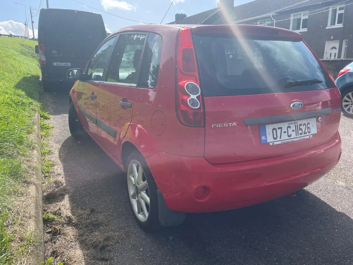 Car - Image 4