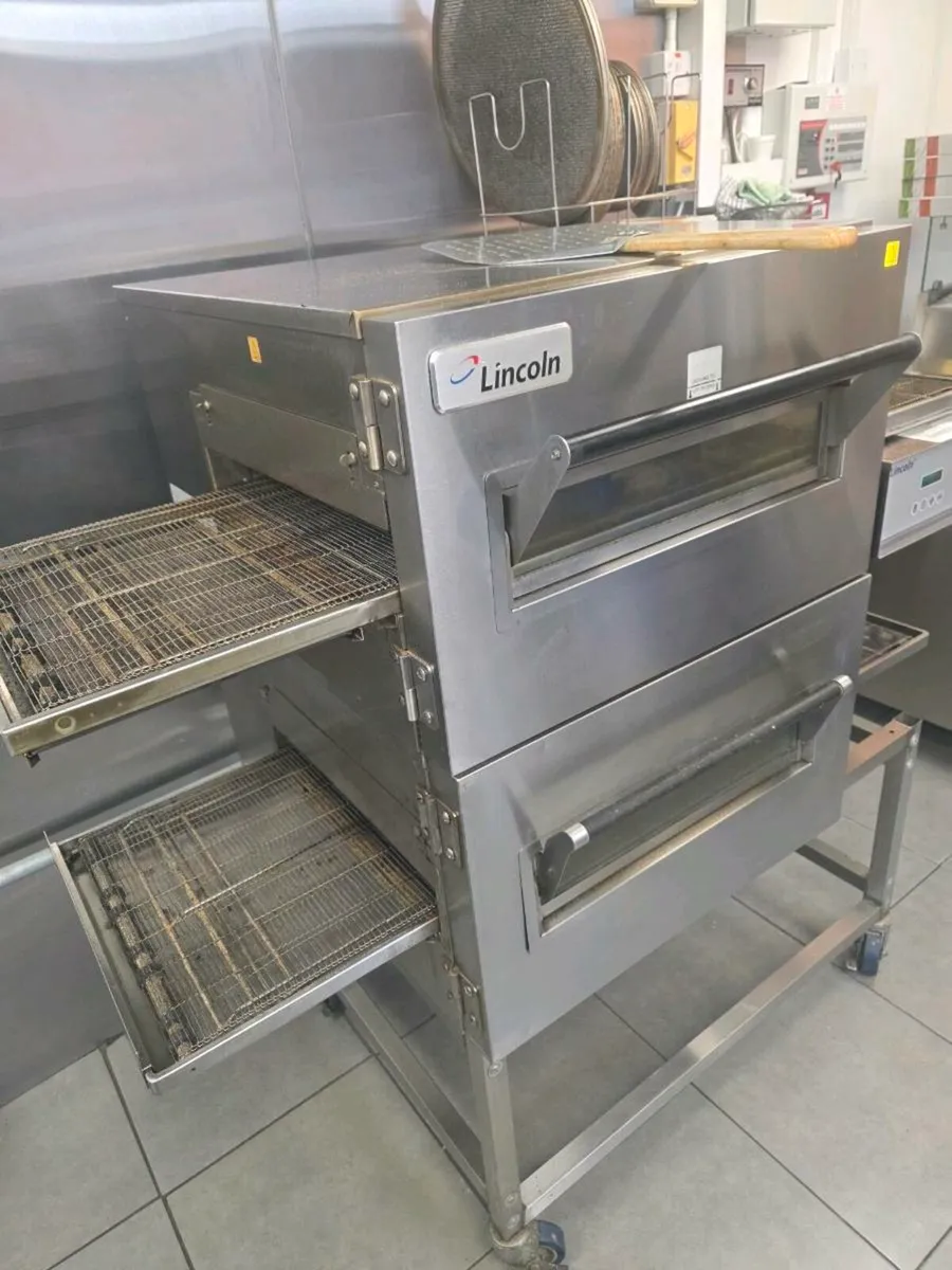 Lincoln conveyor oven - Image 1