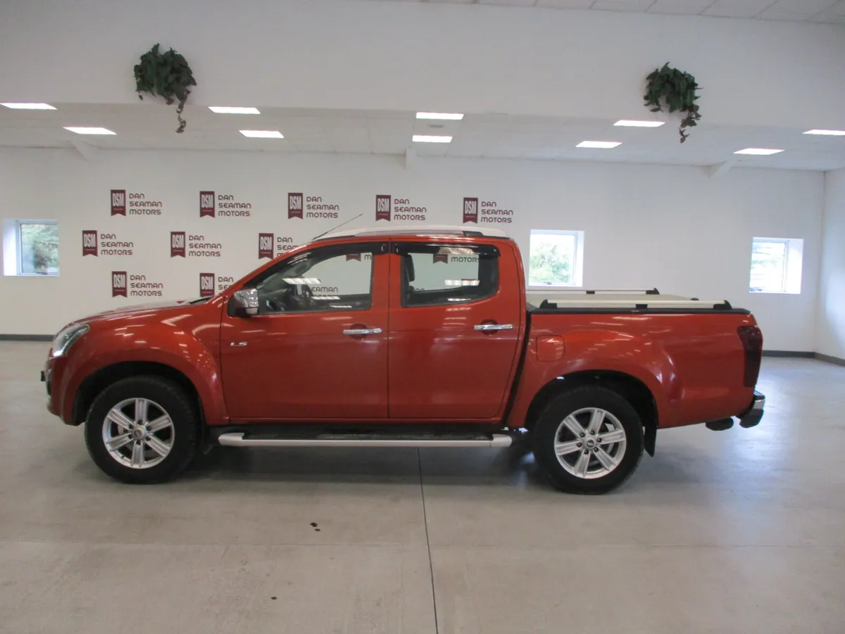 Isuzu D-Max AUTO CREW CAB 4X4 2018 - Image 2