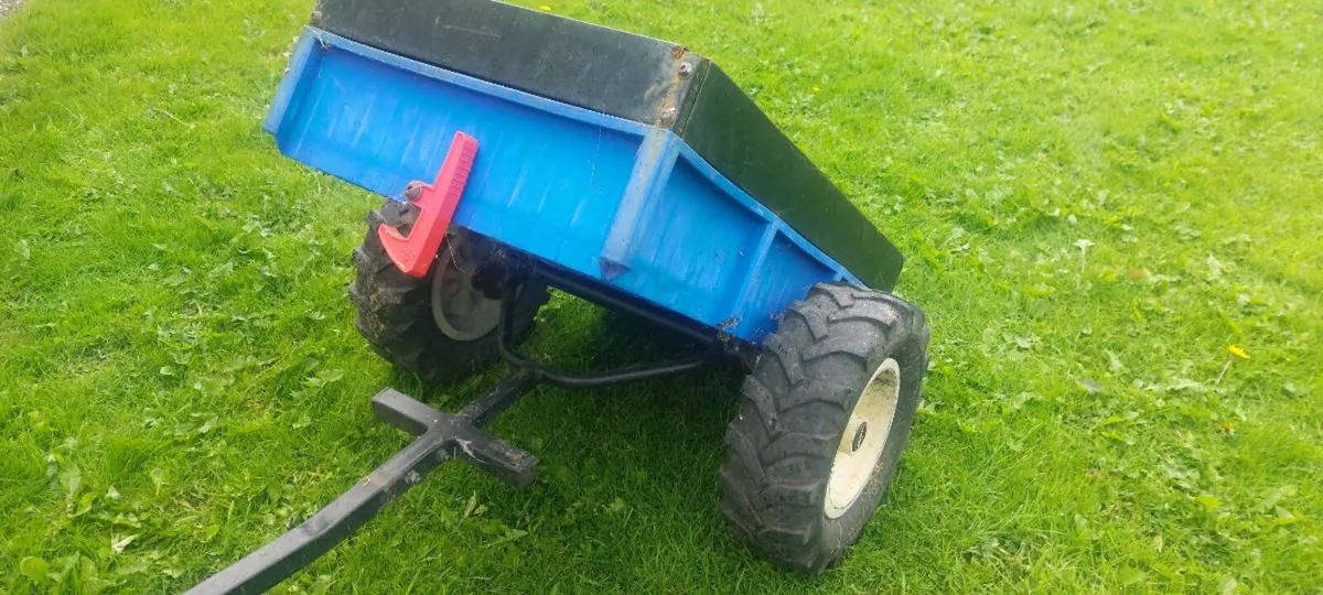 Berg Trailer - Image 1