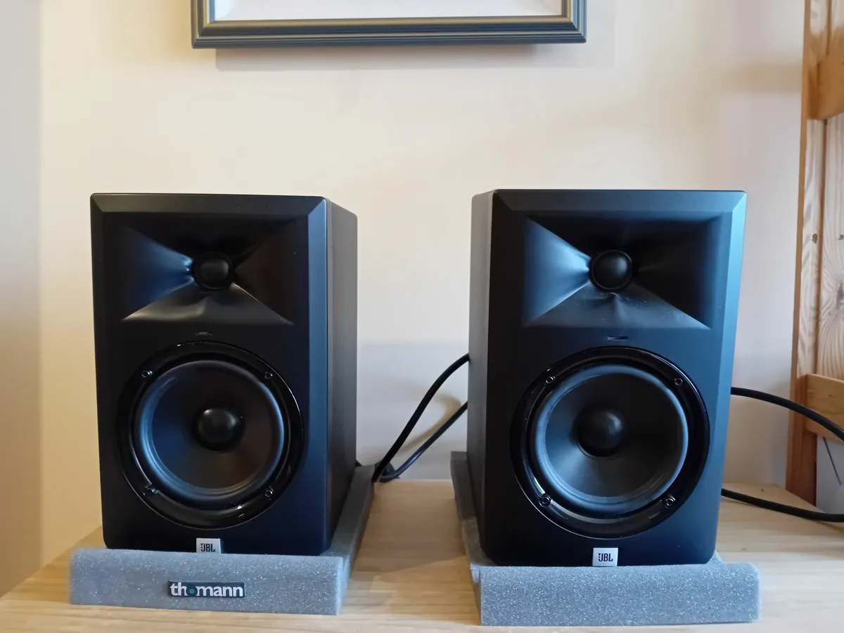 Speakers - Image 1