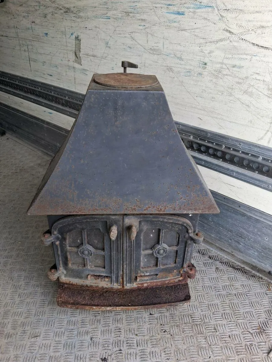 Log burner stove - Image 1