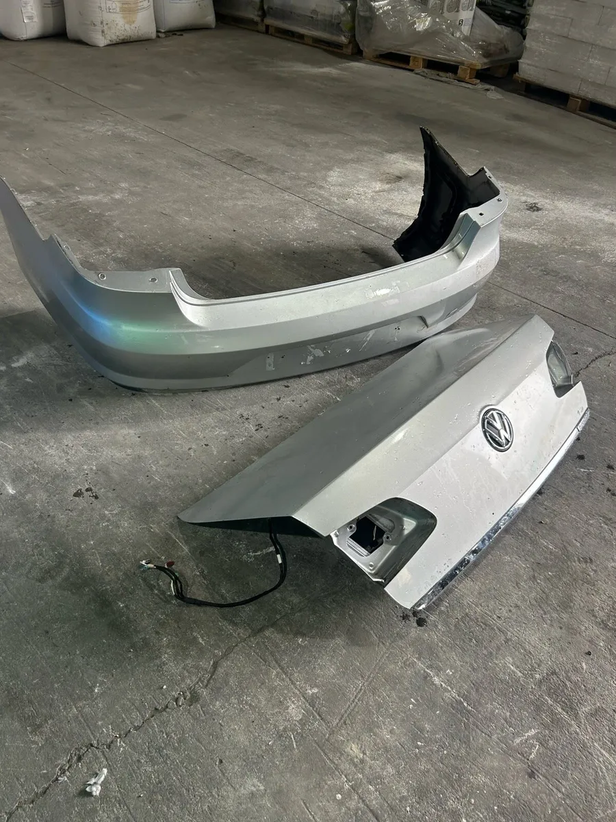volkswagen passat boot and bumper - Image 3