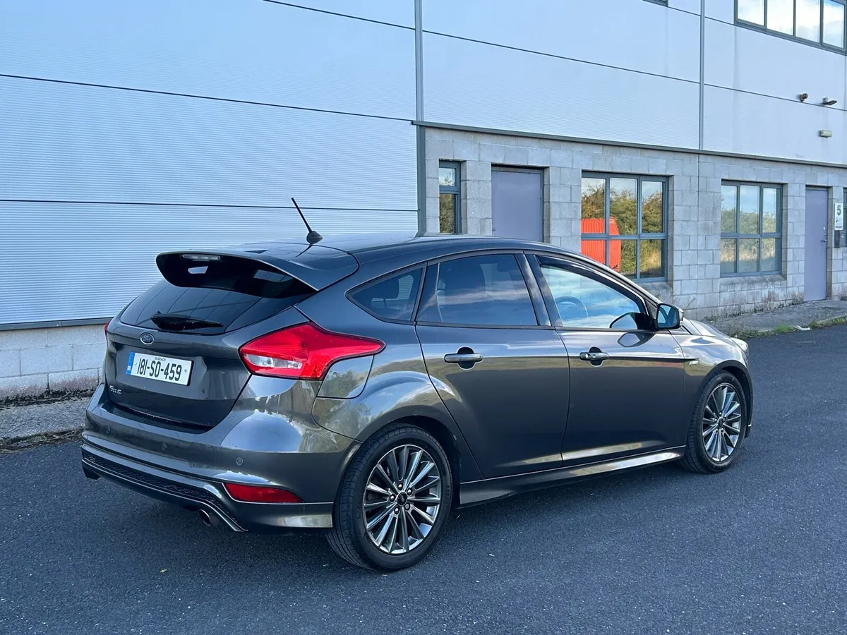 FORD FOCUS ST-LINE 2.0TDI 6 SPD - Image 3