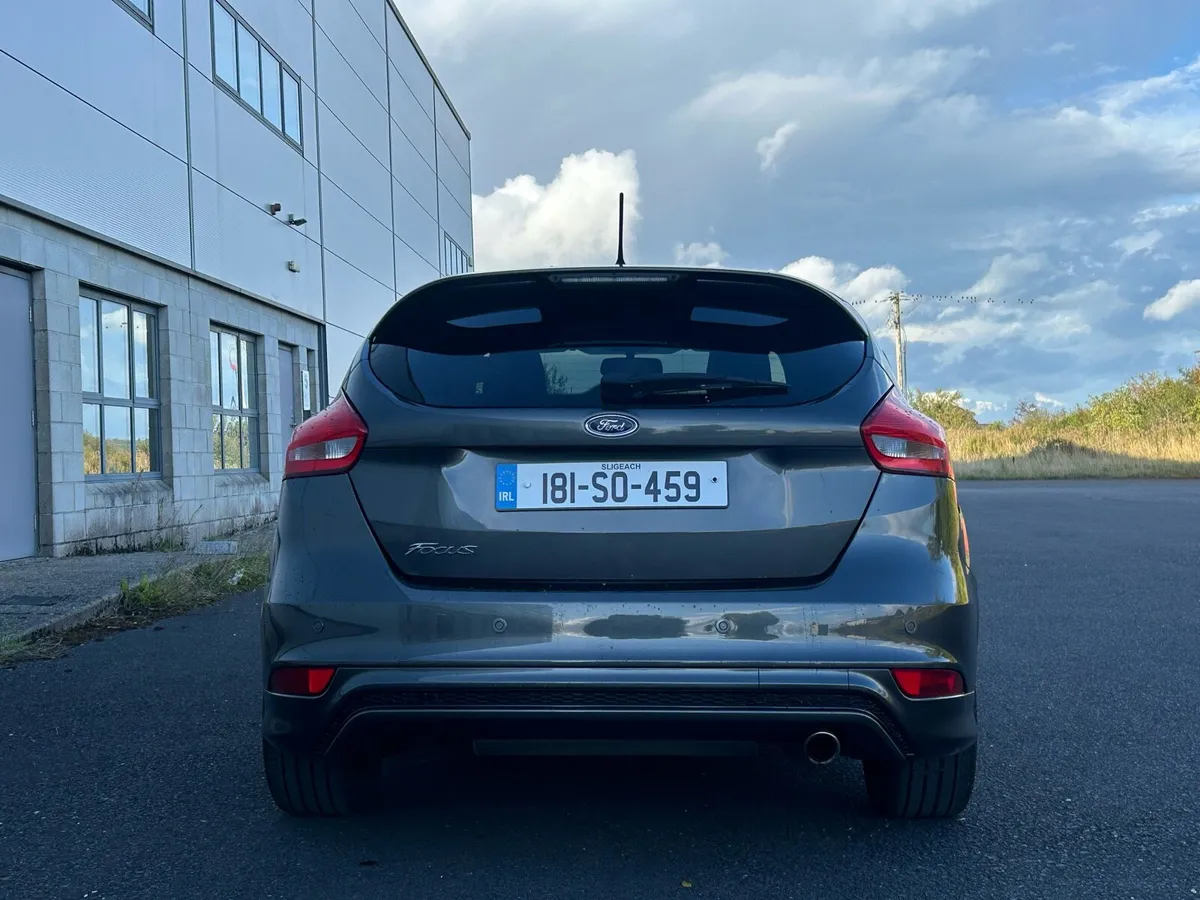 FORD FOCUS ST-LINE 2.0TDI 6 SPD - Image 4