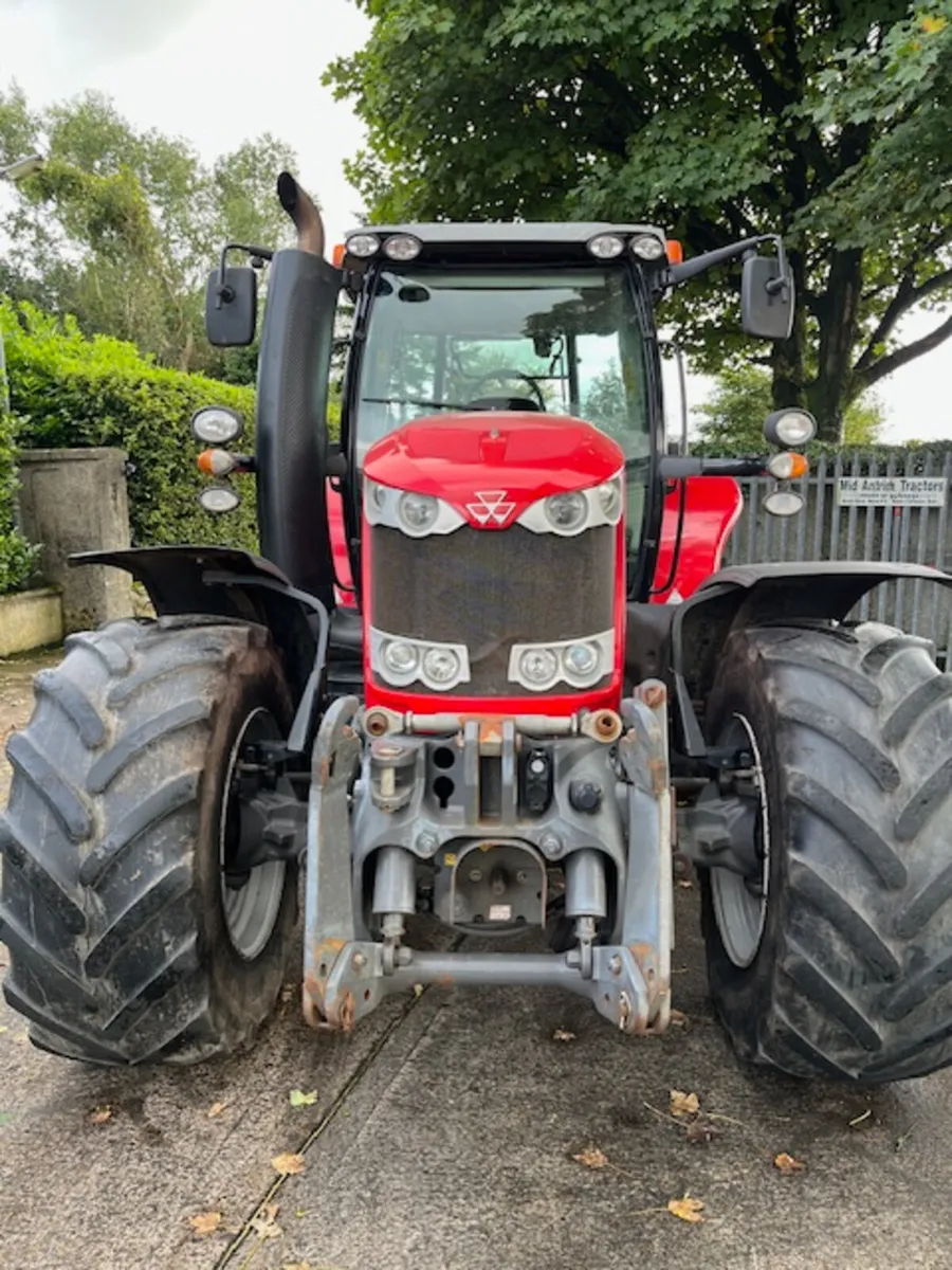 2016 Massey Ferguson 7718 Dyna-6 c/w F/L & PTO - Image 2