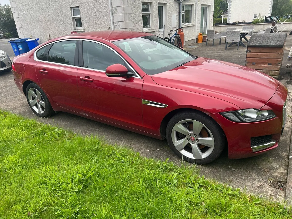 Jaguar XF Portfolio - Image 1