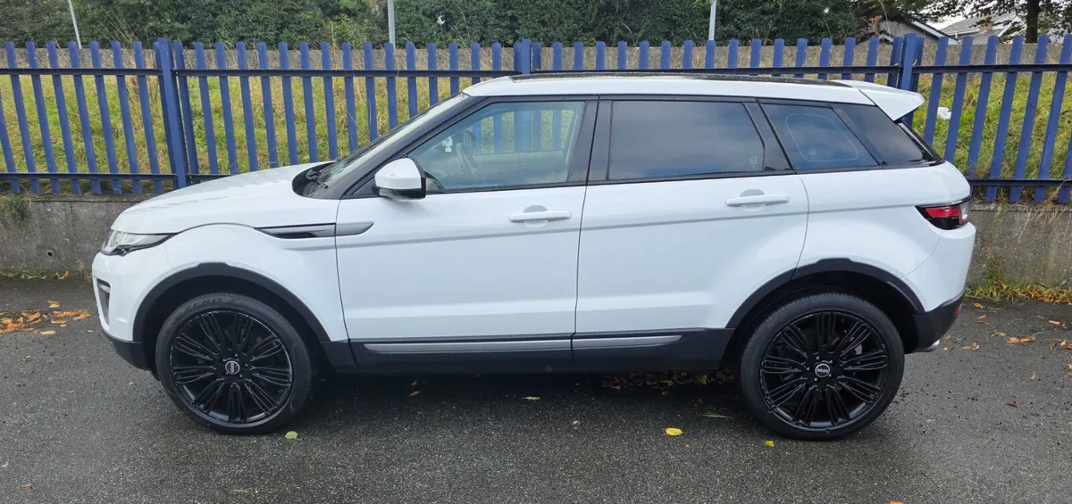Land Rover Range Rover Evoque 2016 - Image 2