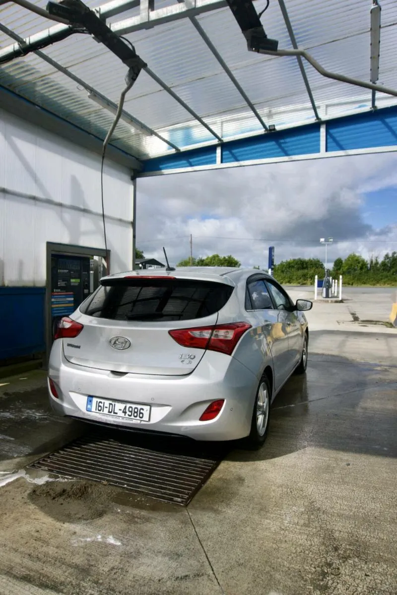 Hyundai i30 2016 - Image 2