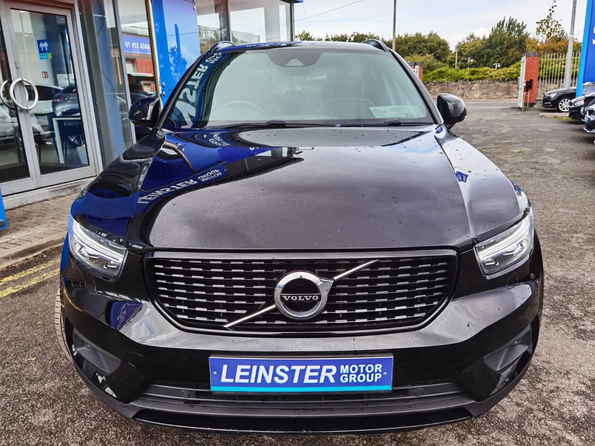 VOLVO XC40 1.5 RECHARGE T5 R-DESIGN PRO - Image 2
