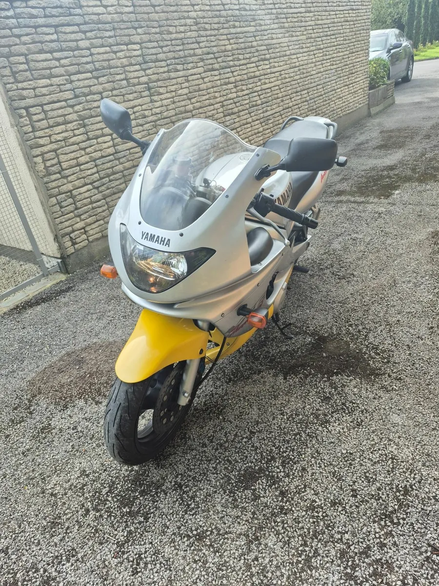 YAMAHA YZF600R 1999 - Image 4