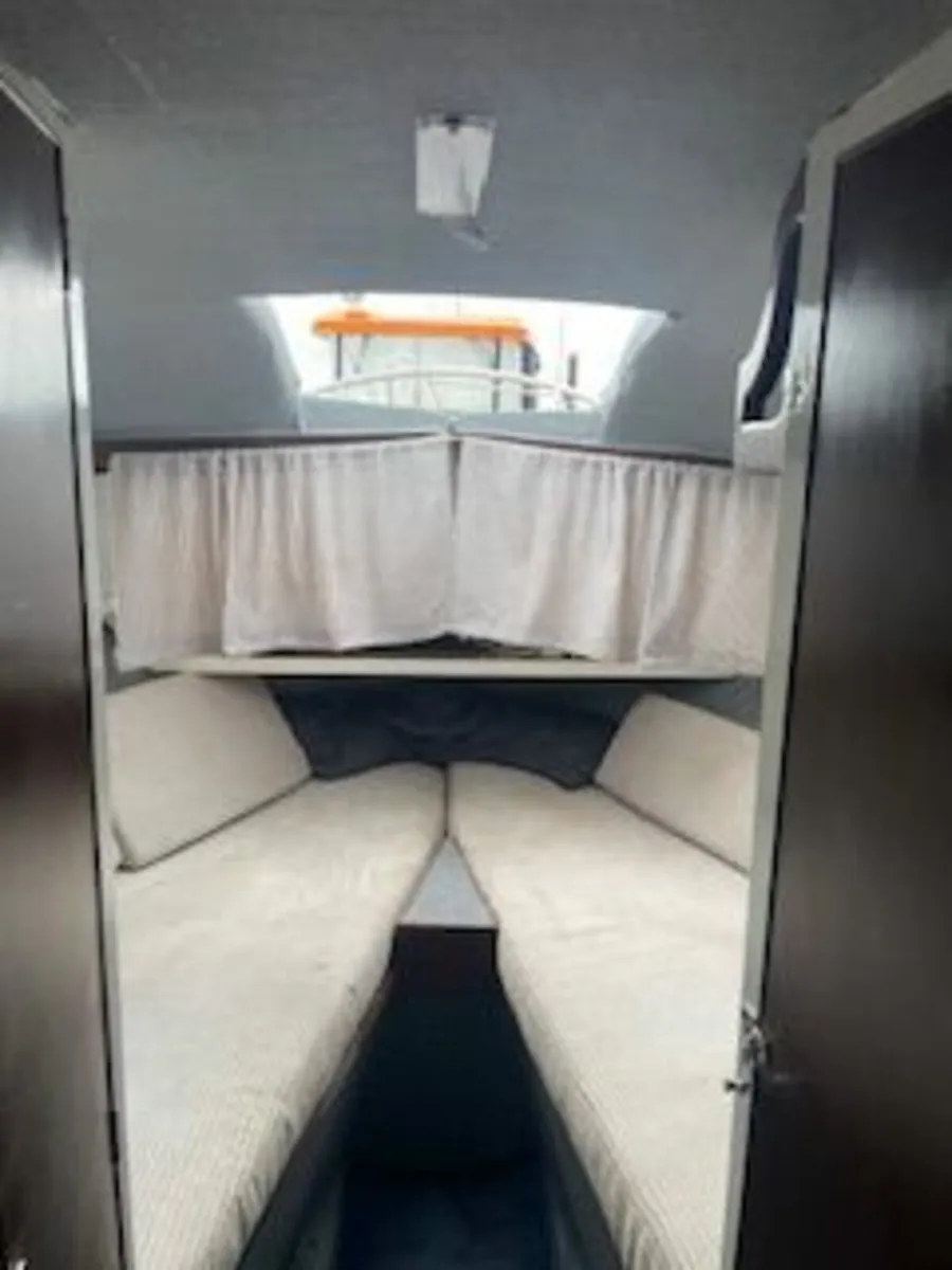 Boat - Image 4