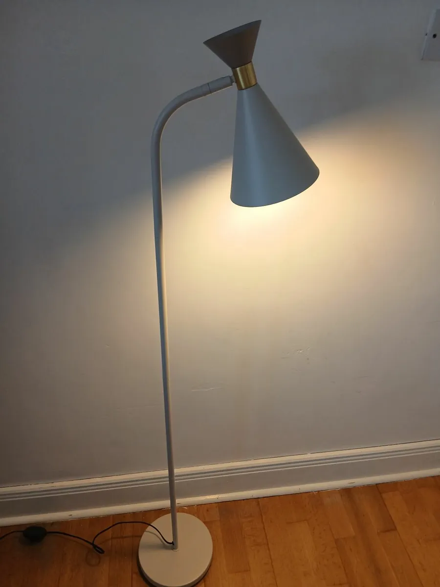 Floor lamp - Image 1